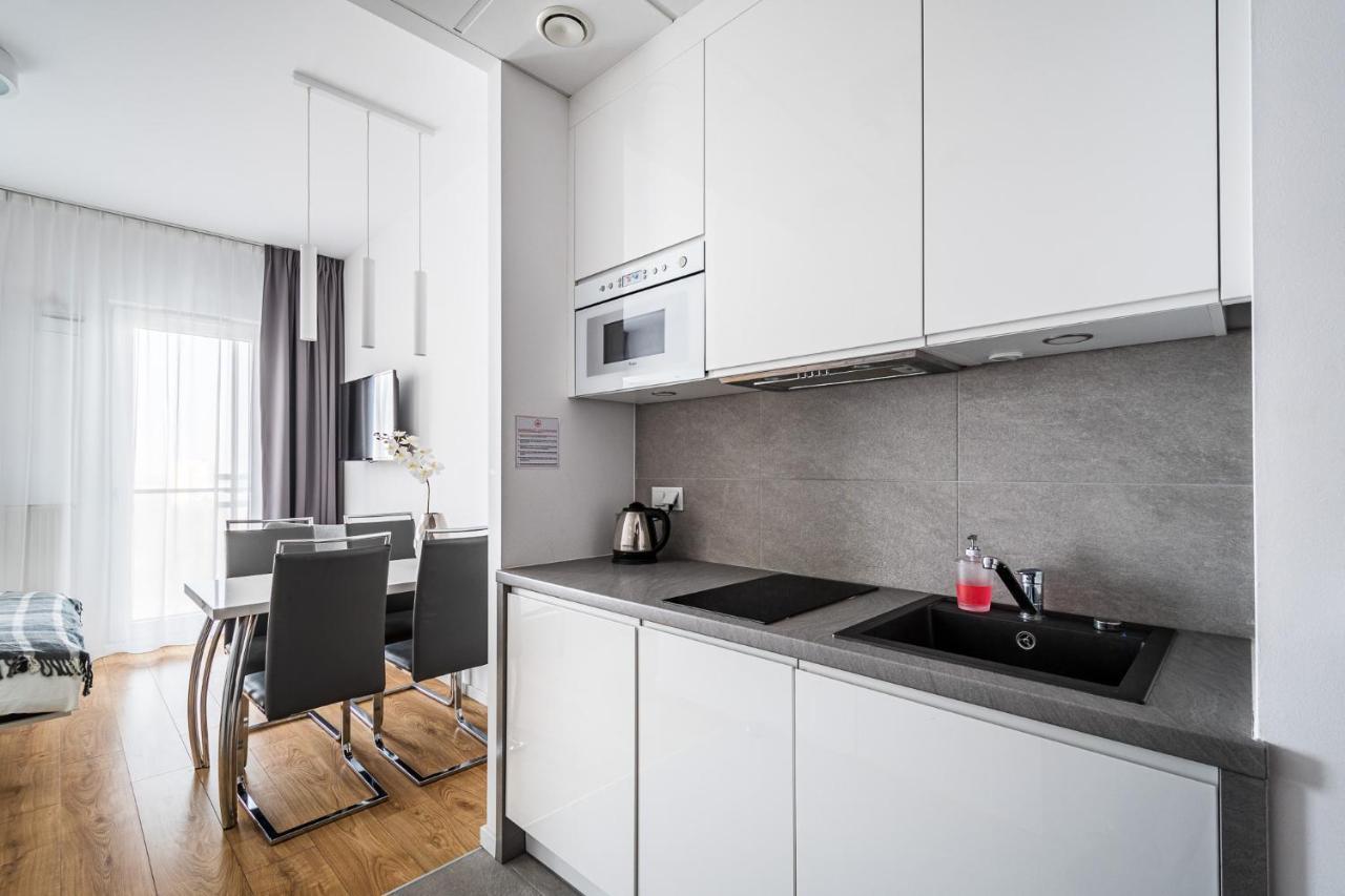 Warsaw Apartments Kasprzaka Street エクステリア 写真